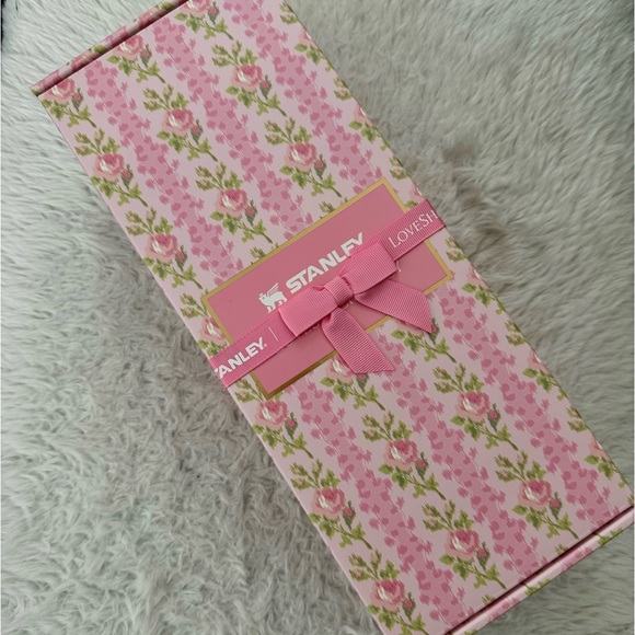 Stanley X LoveShack Fancy - Picture 2 of 3